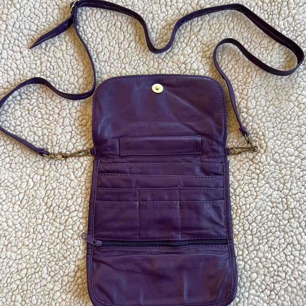 ACE Leather Goods INC. Purple Tri-fold Crossbody